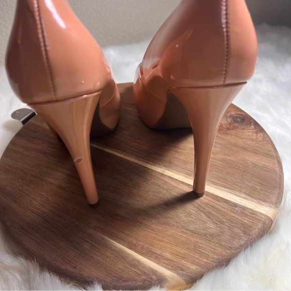 GUESS Rosalie Blush Pink Patent Leather Heels Size 8.5 - Picture 4 of 11